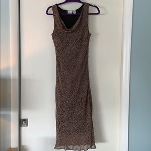 Sleeveless leopard print dress